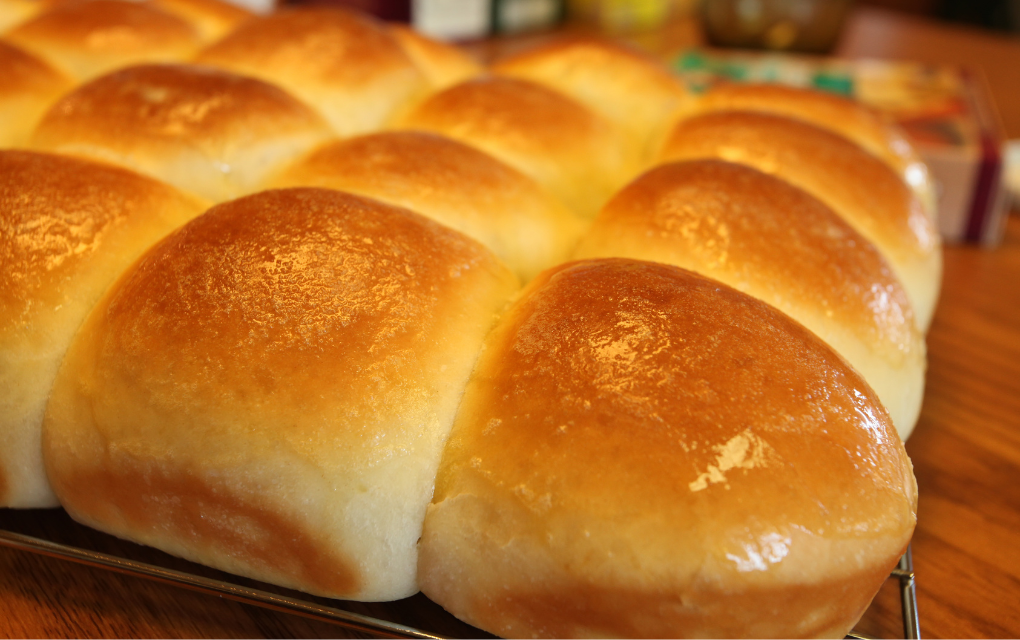 Buttery Thanksgiving Sourdough Dinner Rolls